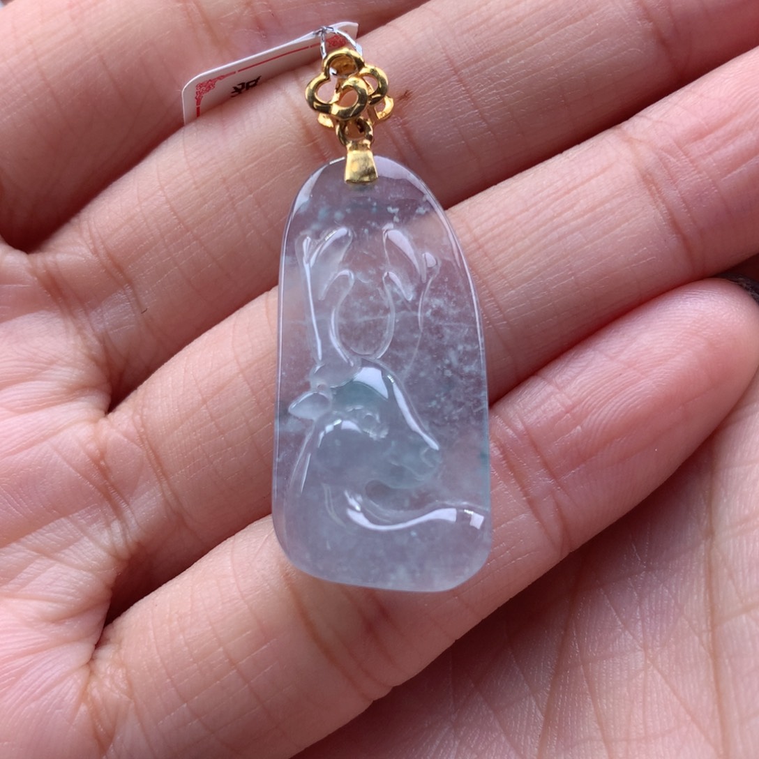 翡翠吊坠(不含链)18K金镶嵌鹿牌