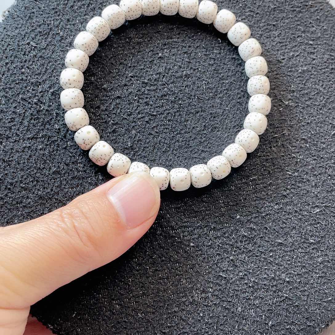 【闪购商品】星月菩提吊坠随***?星月菩提8*7