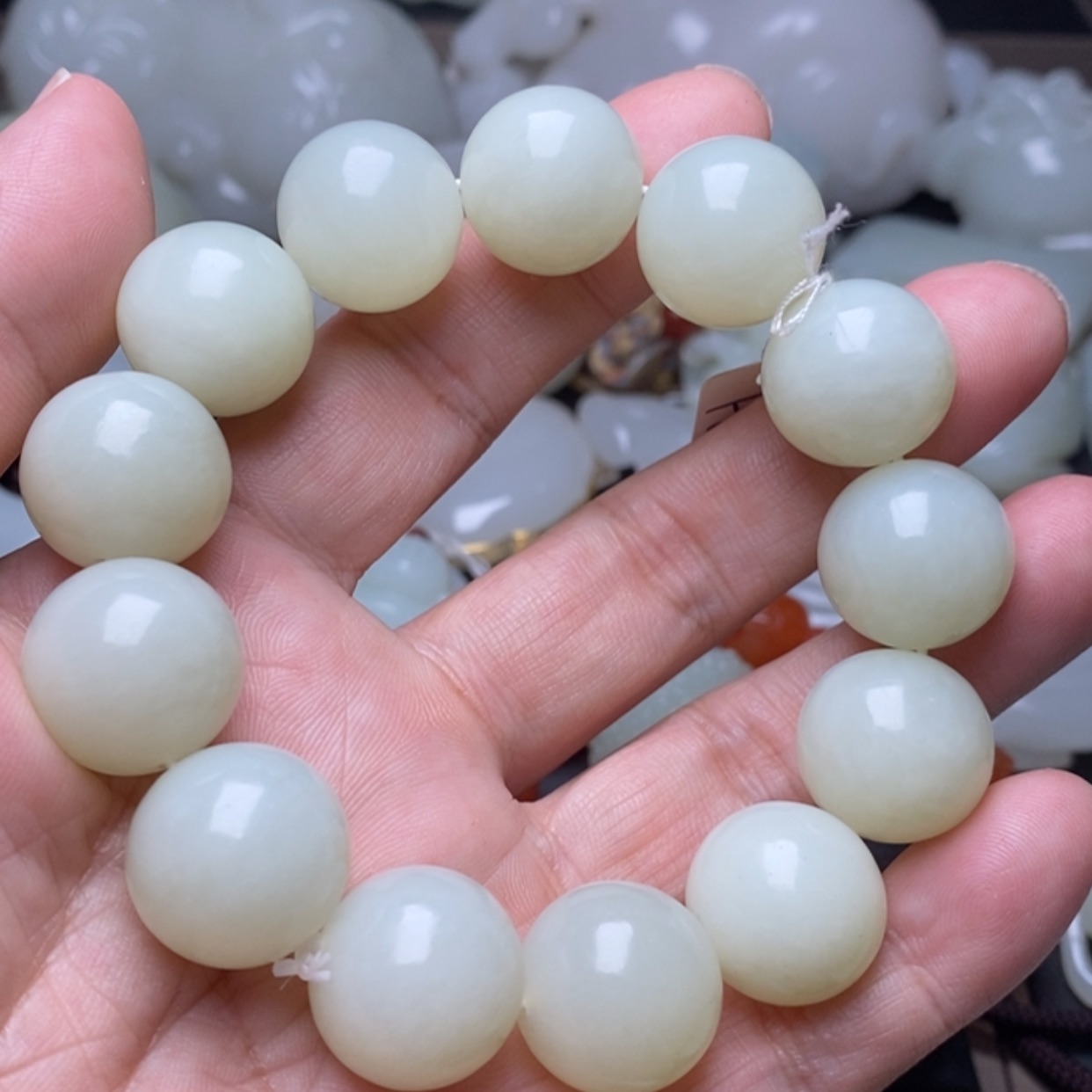 【闪购商品】颈饰未镶嵌和田玉（糖玉）