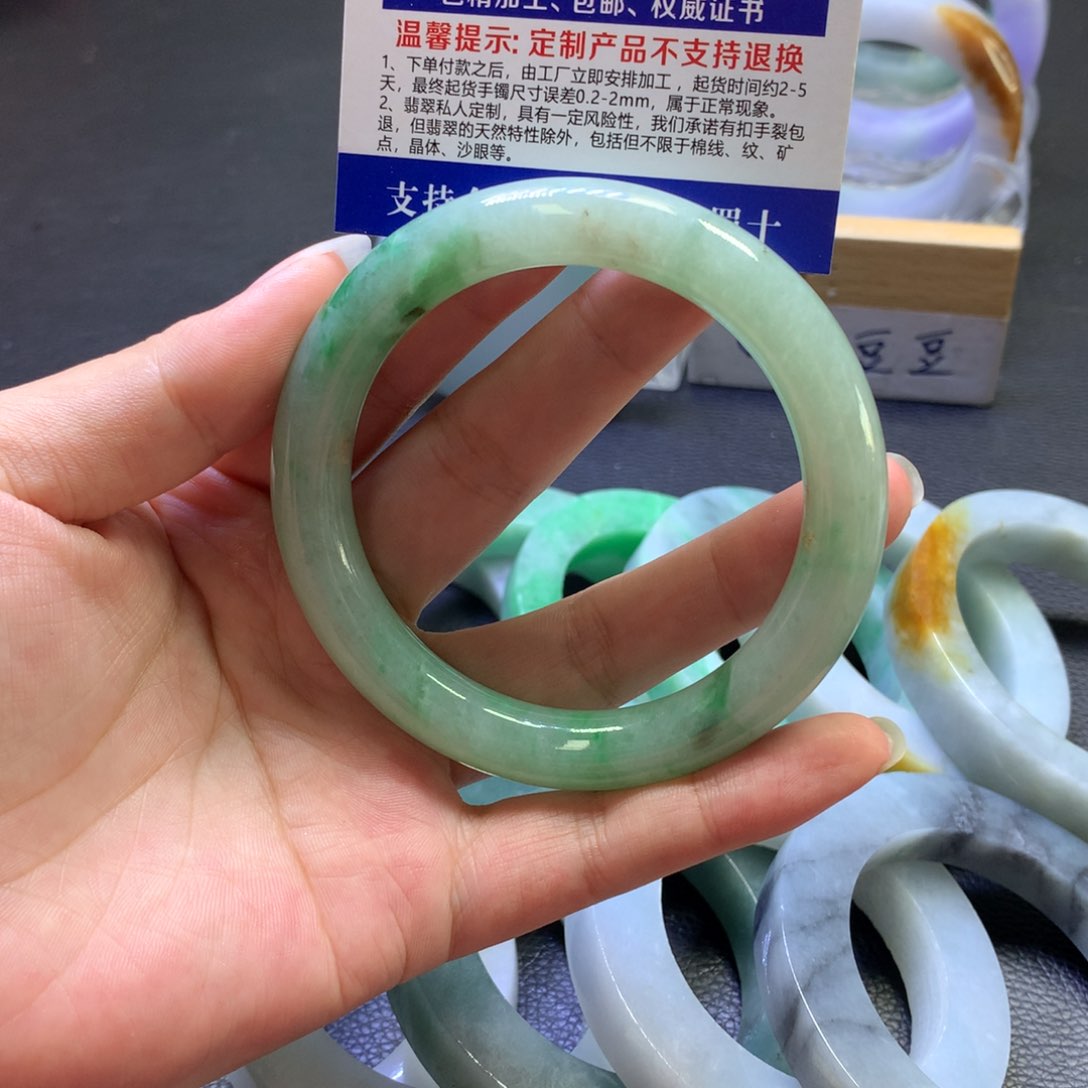 未镶嵌翡翠定制翡翠大**～