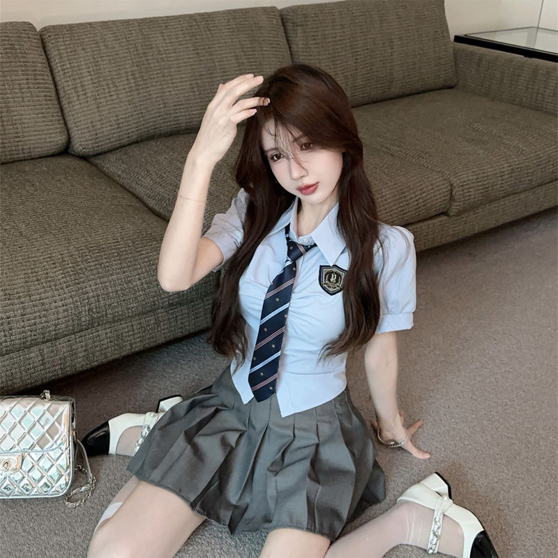 (主播發財)各种杂款衣服 默认瑕疵No退No换(完美主义不要拍)