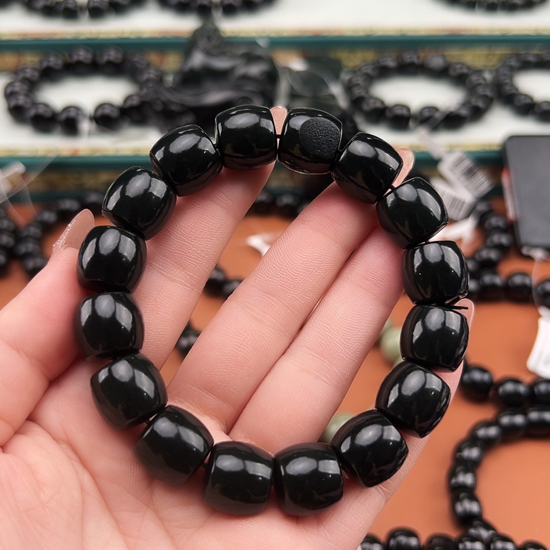 程***和田玉未镶嵌手串