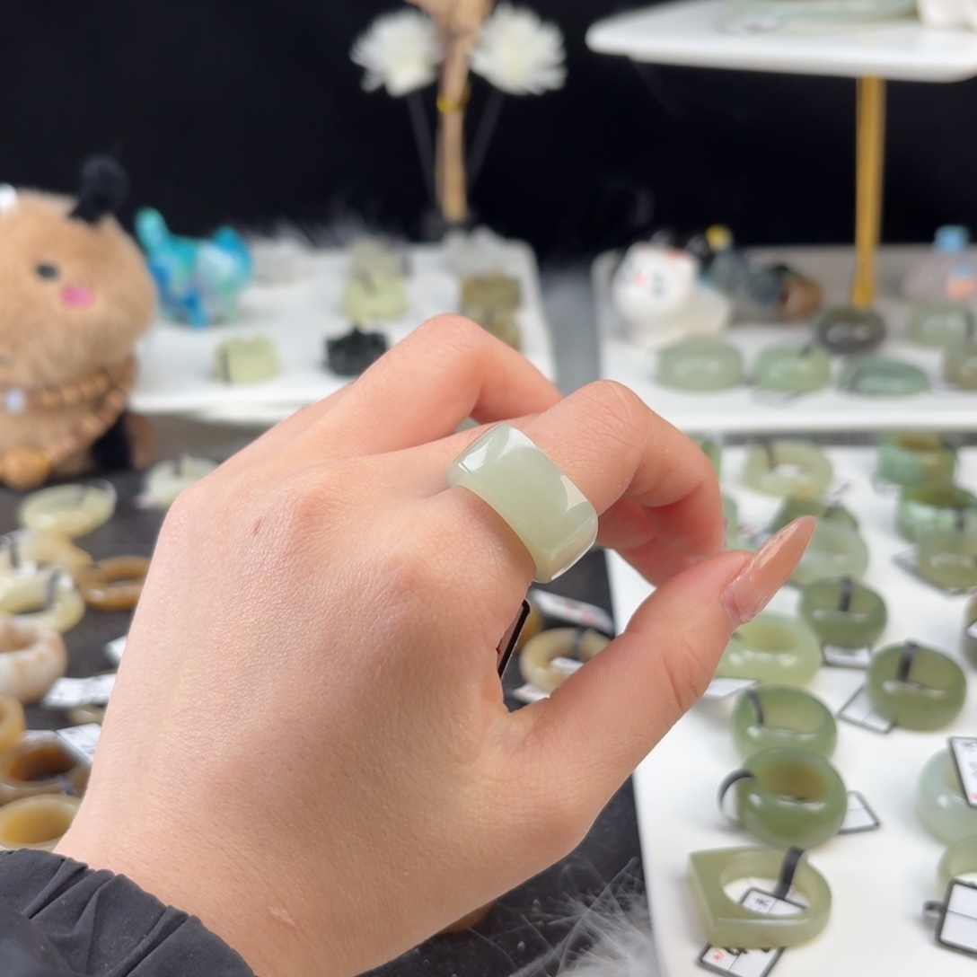 和田玉未镶嵌戒指o112冰晴马鞍17.2