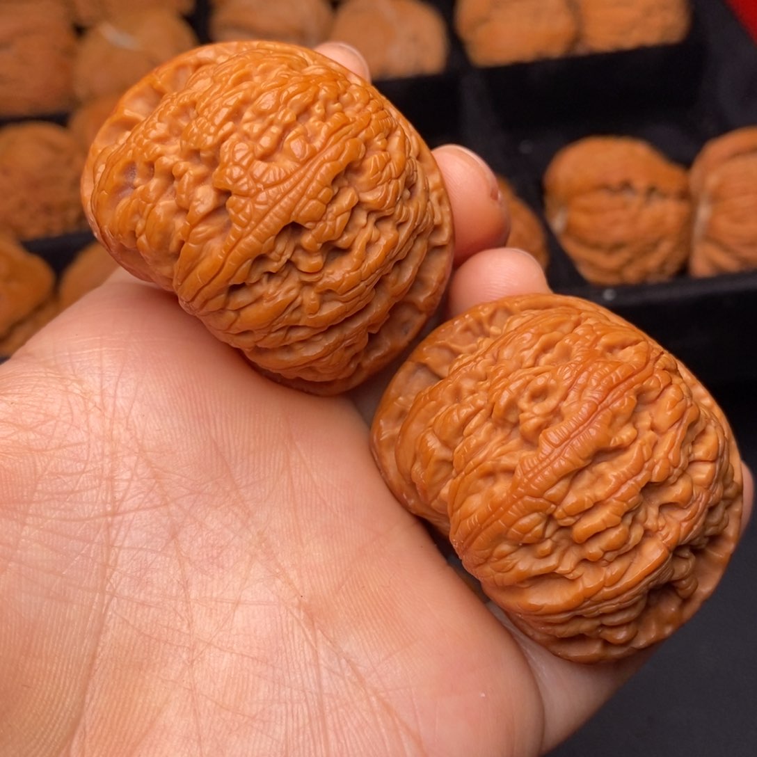 文玩核桃吊坠秦岭野生核桃