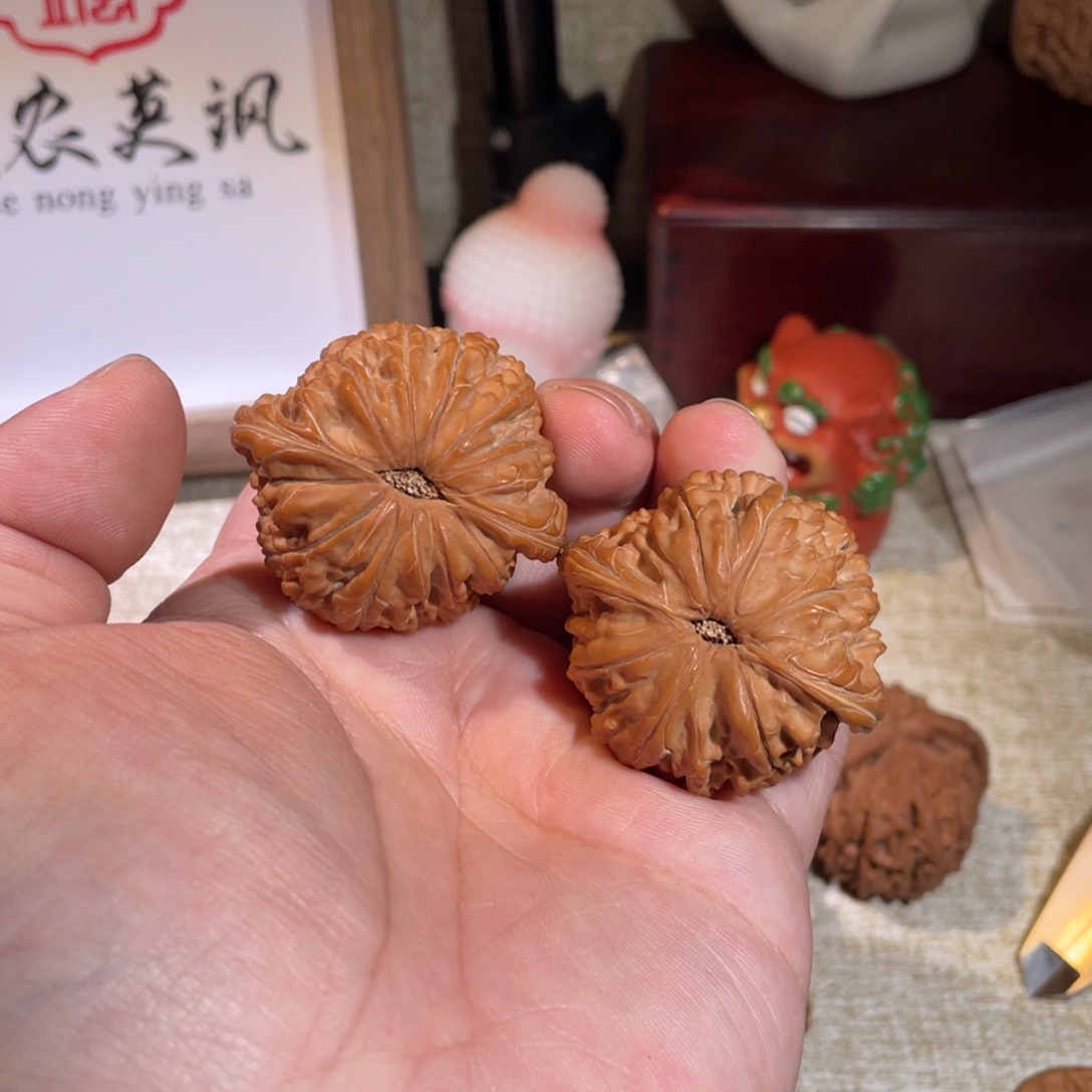 旗***＂文玩核桃吊坠21A01磨盘