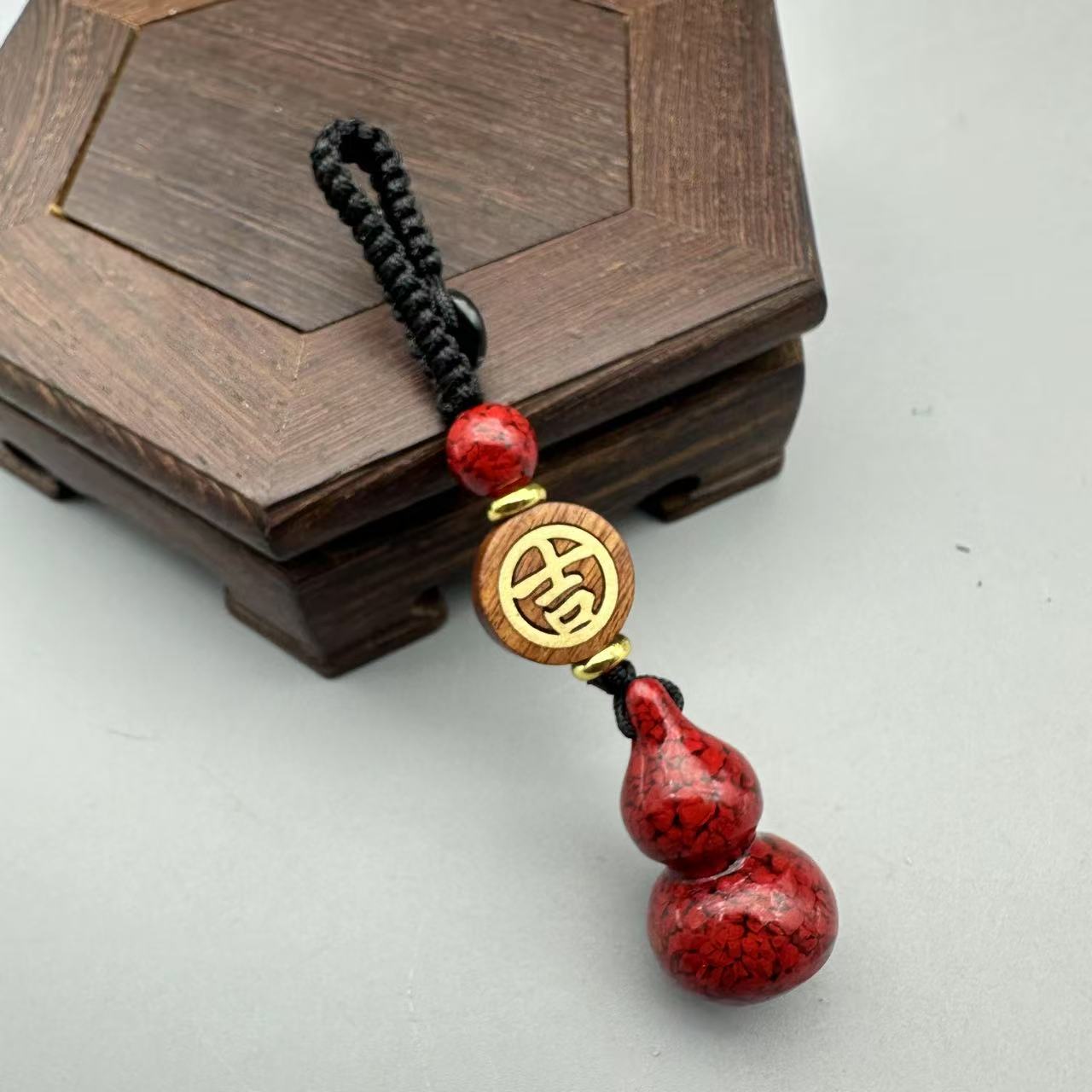 含辰砂工艺品JT245-晶体雕刻葫芦配吉牌挂件