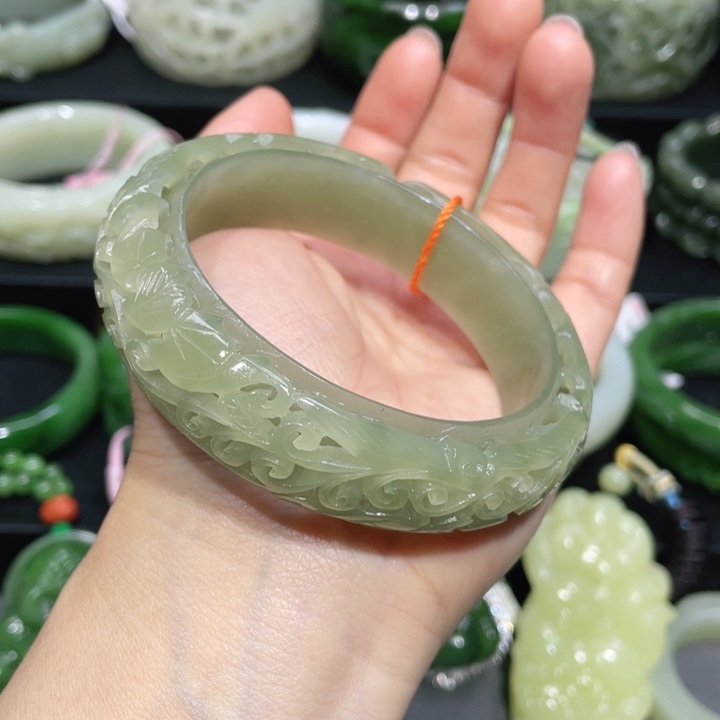 和田玉手镯59+圈口 编号7未镶嵌