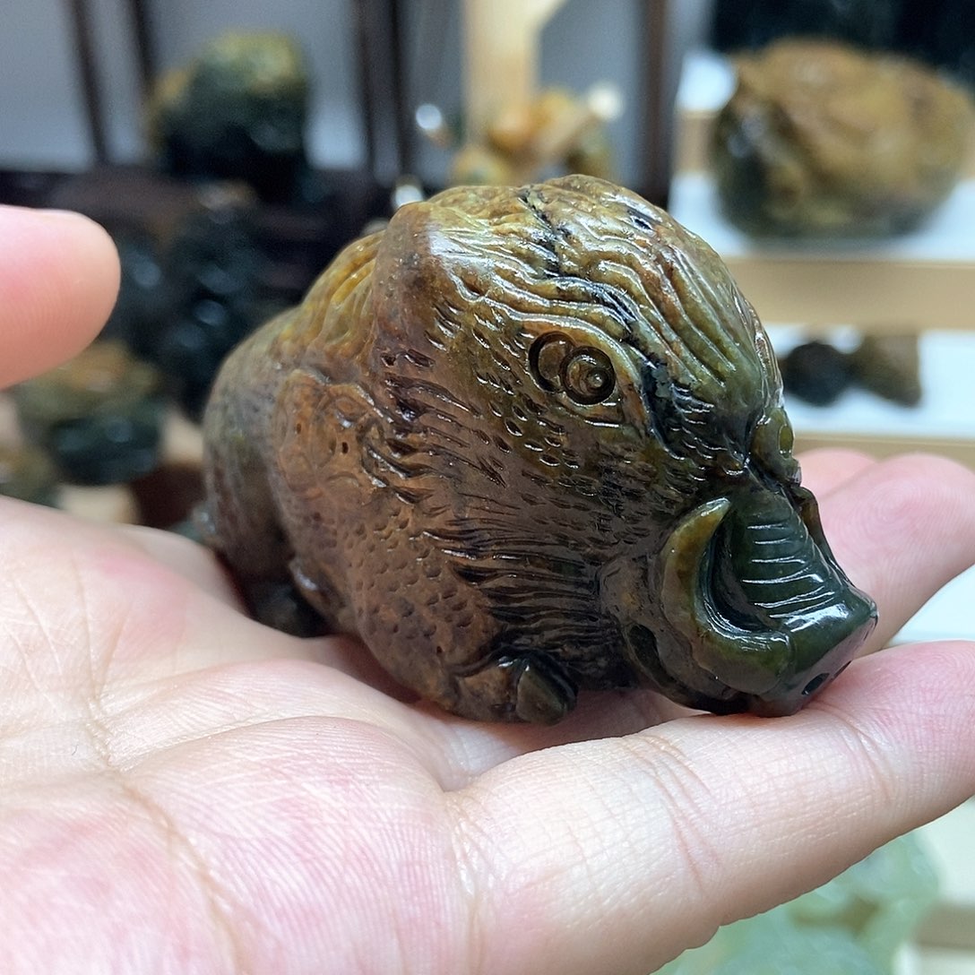 岫岩河磨玉（透闪石质玉）把件未镶嵌