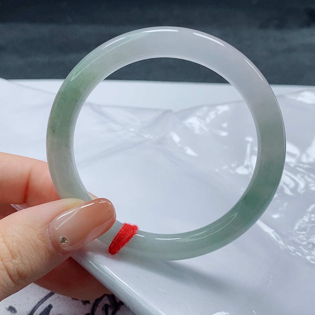 【闪购商品】未镶嵌手镯（圆镯）翡翠417号