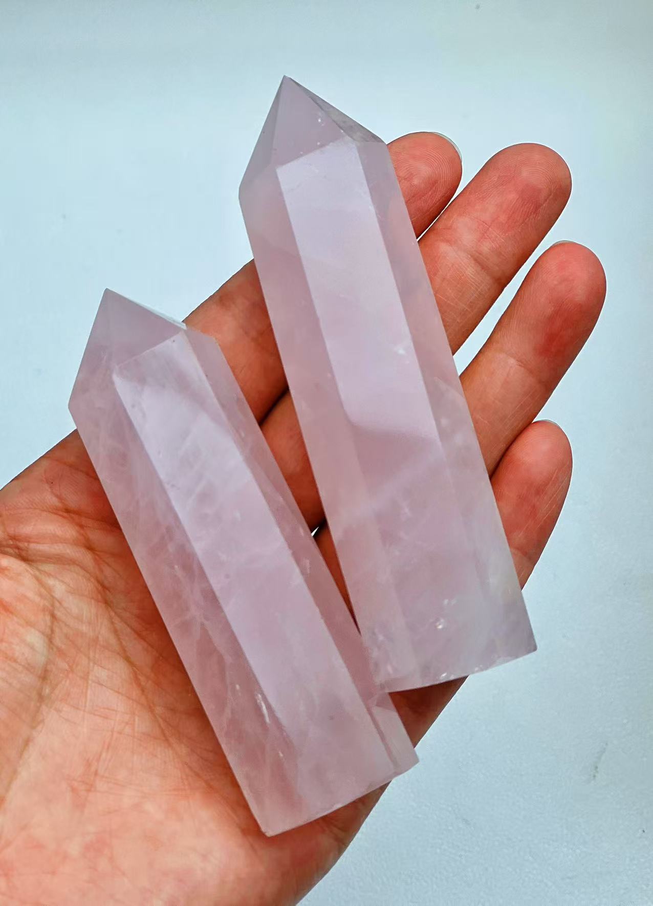 天然粉色水晶晶柱任意两根30元两根重量160g起