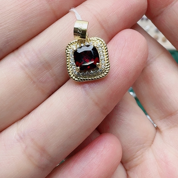 石榴石戒指银S925镶嵌吊坠31