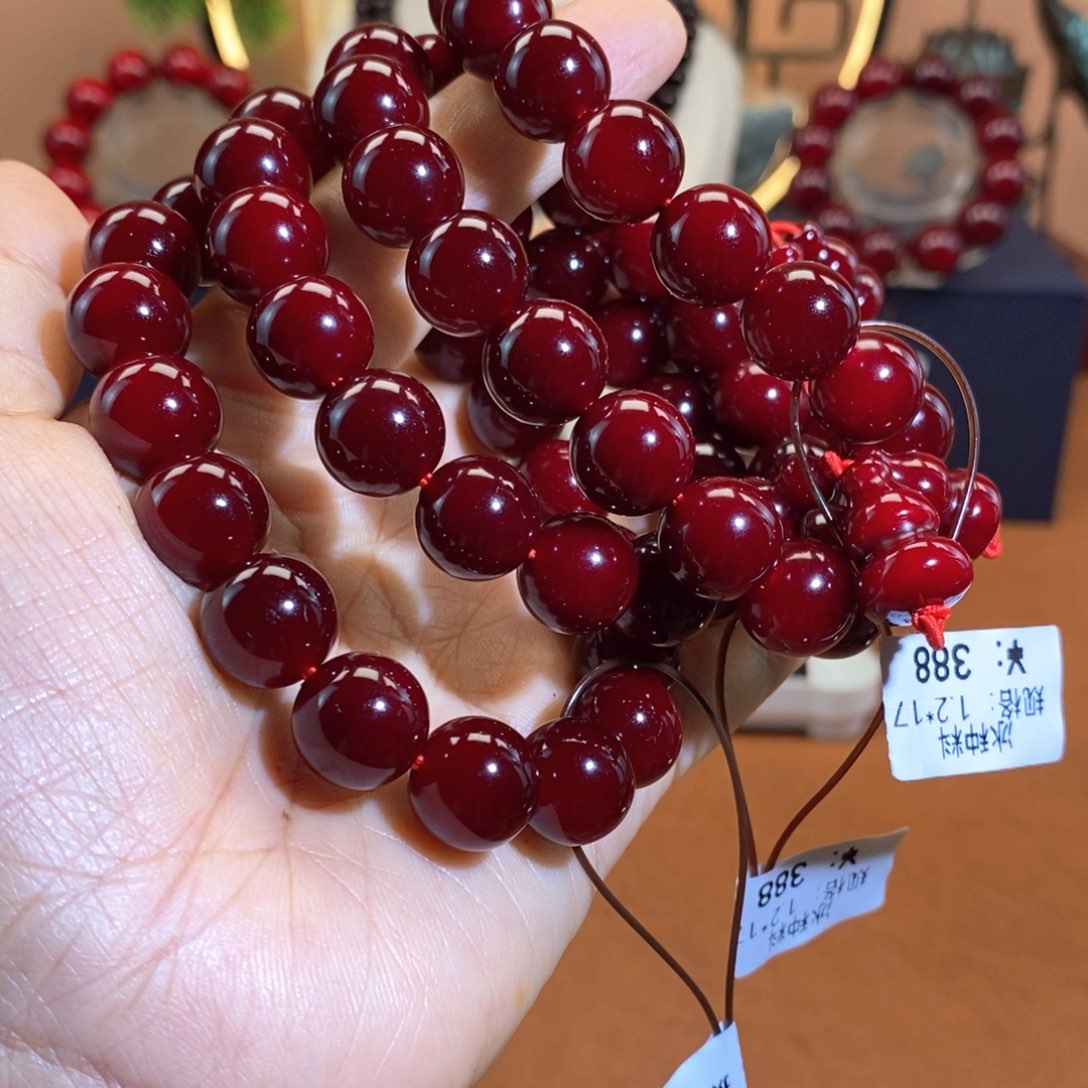 贝壳杉—***上帝王血龙木1.2千年全透冰料顶品