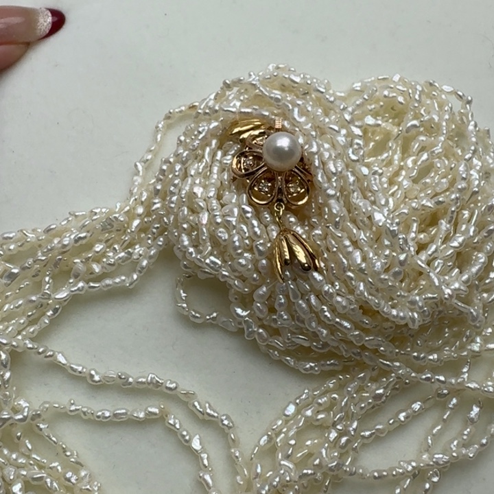 海水珍珠颈饰未镶嵌赵**?