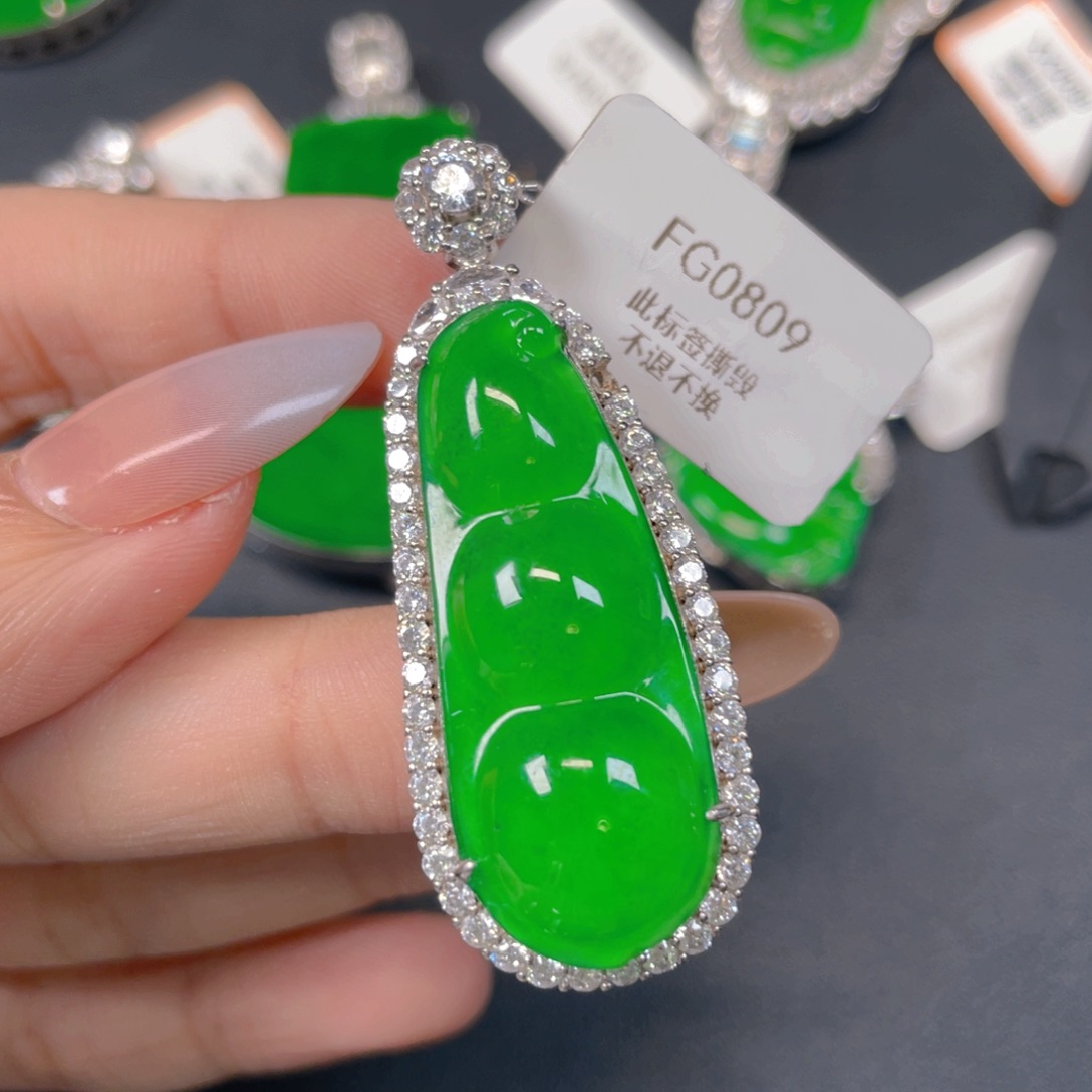 【闪购商品】颈饰银S925镶嵌翡翠翡翠