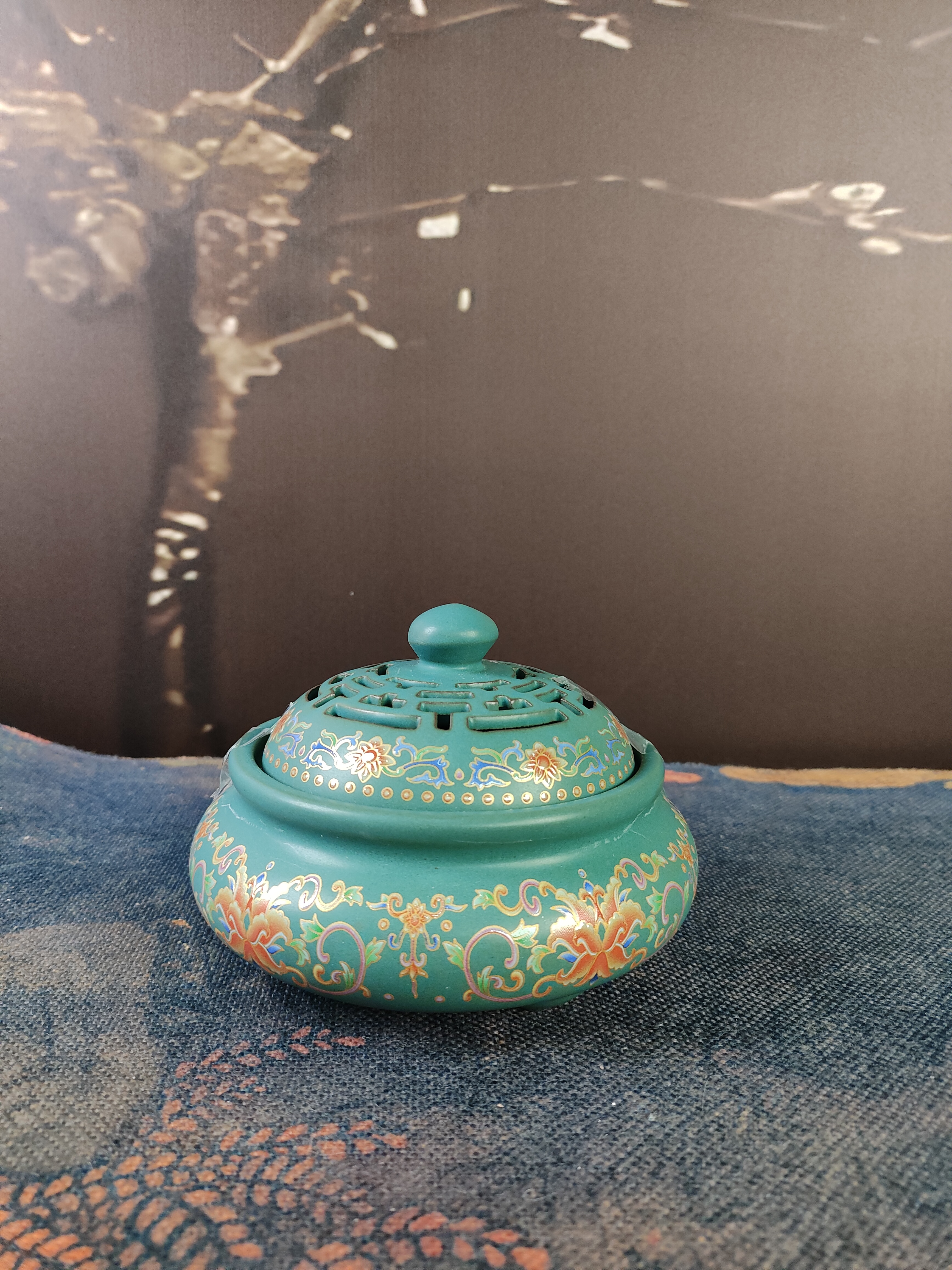 E669-陶瓷香炉YJXL