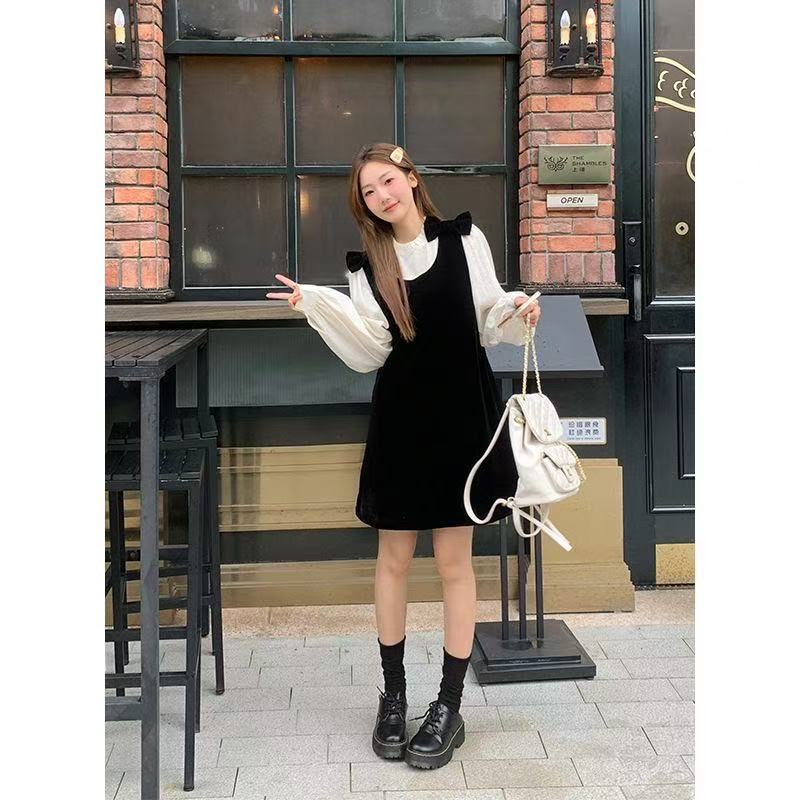 大码女装法式蝴蝶结丝绒连衣裙秋季赫本风气质小黑裙胖MM显瘦裙子