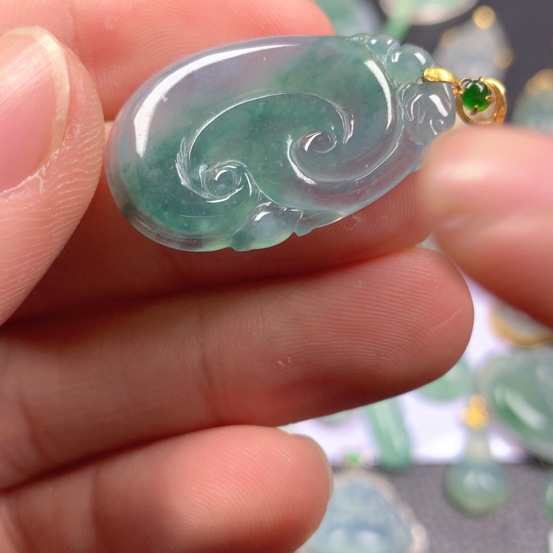 【闪购商品】翡翠颈饰18K金镶嵌翡翠