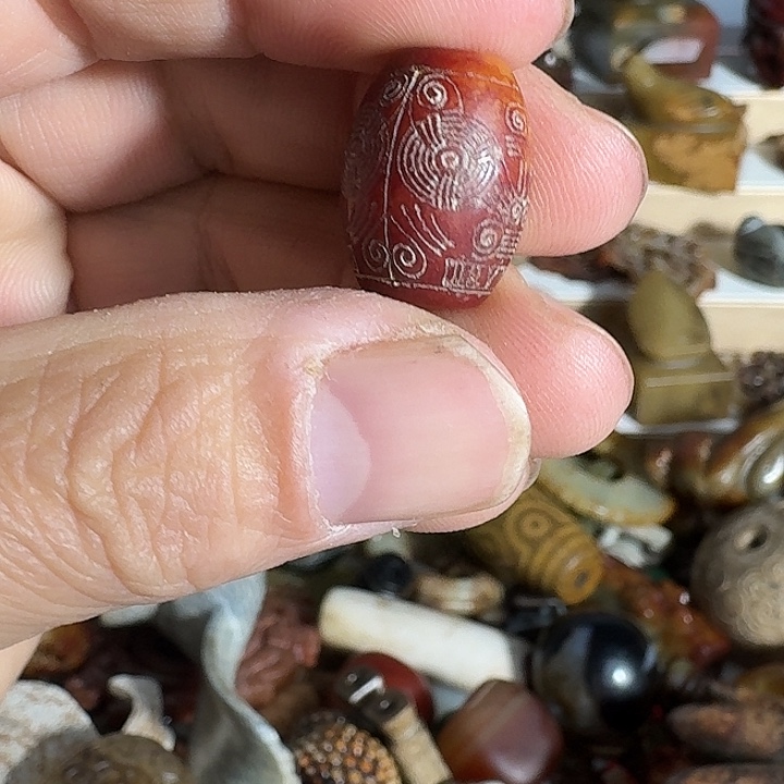 摆件陶瓷器等艺术作品多次