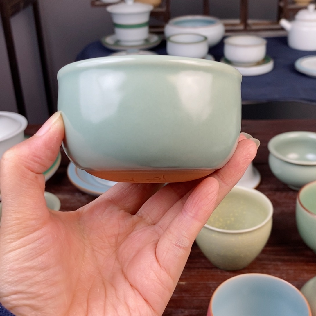 朱砂胎梅子青不开片 