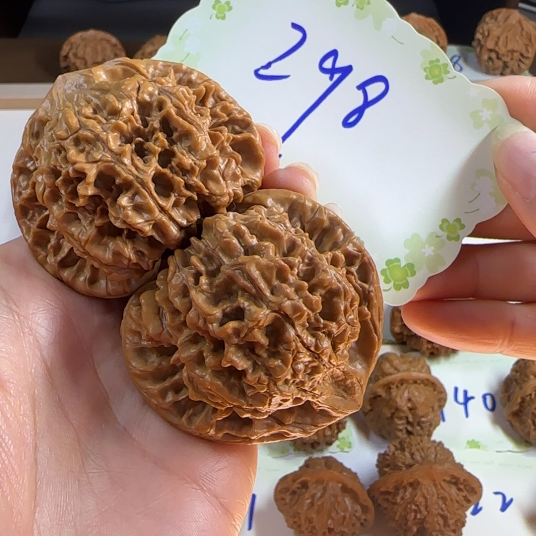 文玩核桃吊坠298号官帽5.3