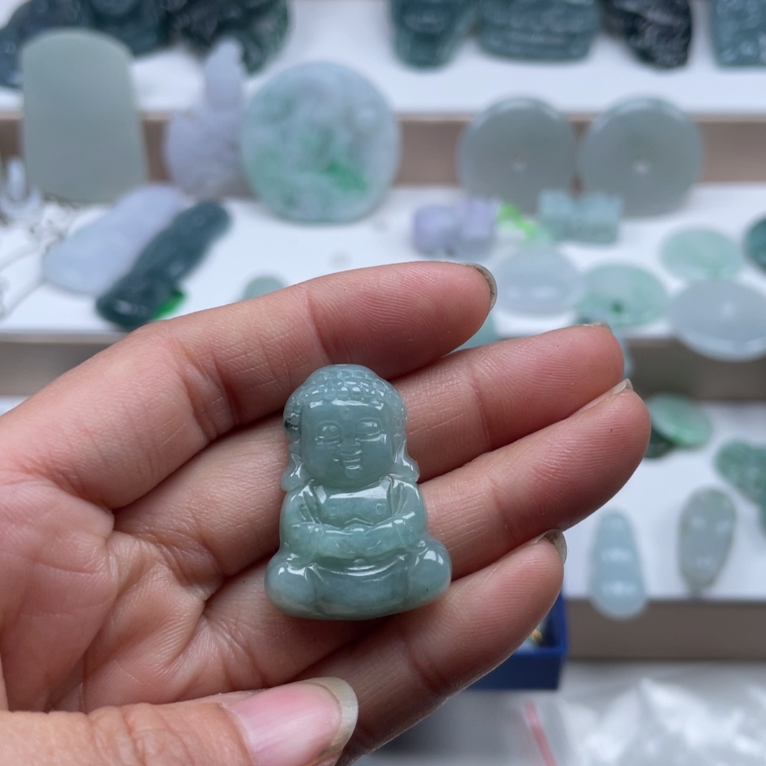 翡翠未镶嵌颈饰天然翡翠