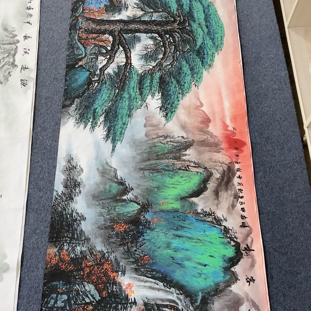 国画小六尺迎客松一副