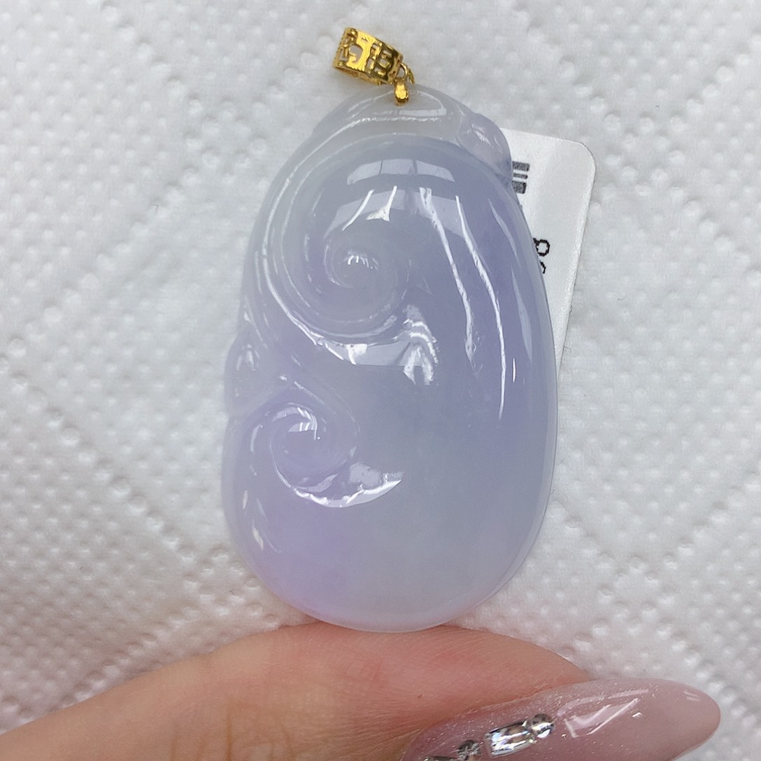 颈饰18K金镶嵌翡翠