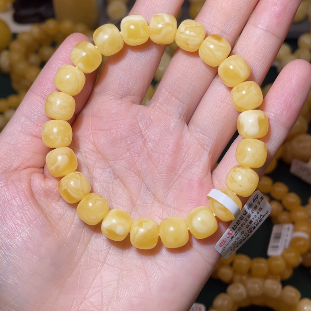 蜜蜡未镶嵌珠宝奇石10*9mm 13.6克