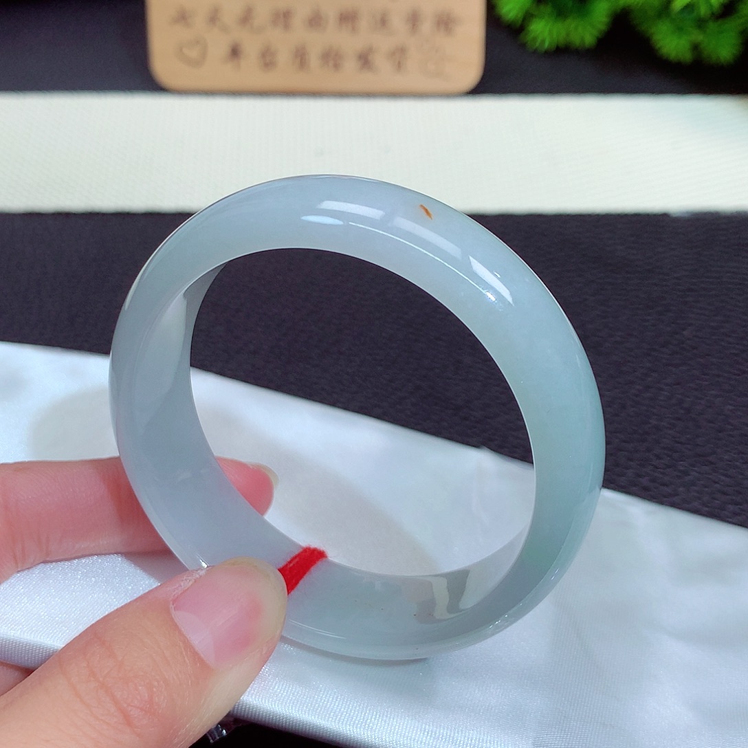 翡翠手镯未镶嵌503