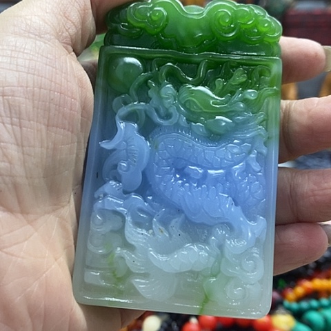 翡翠挂件未镶嵌112335445668855555