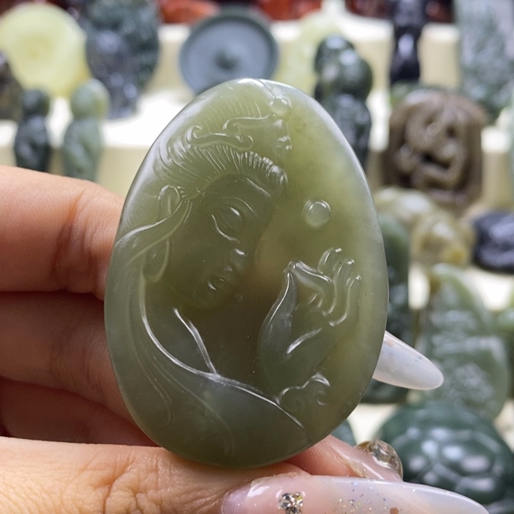 和田玉颈饰未镶嵌