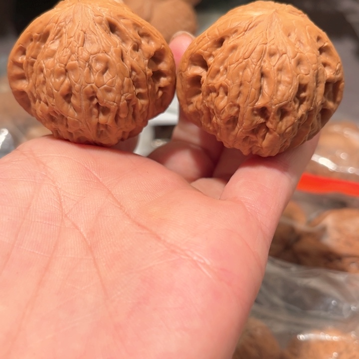 桃核吊坠铁锤妹妹