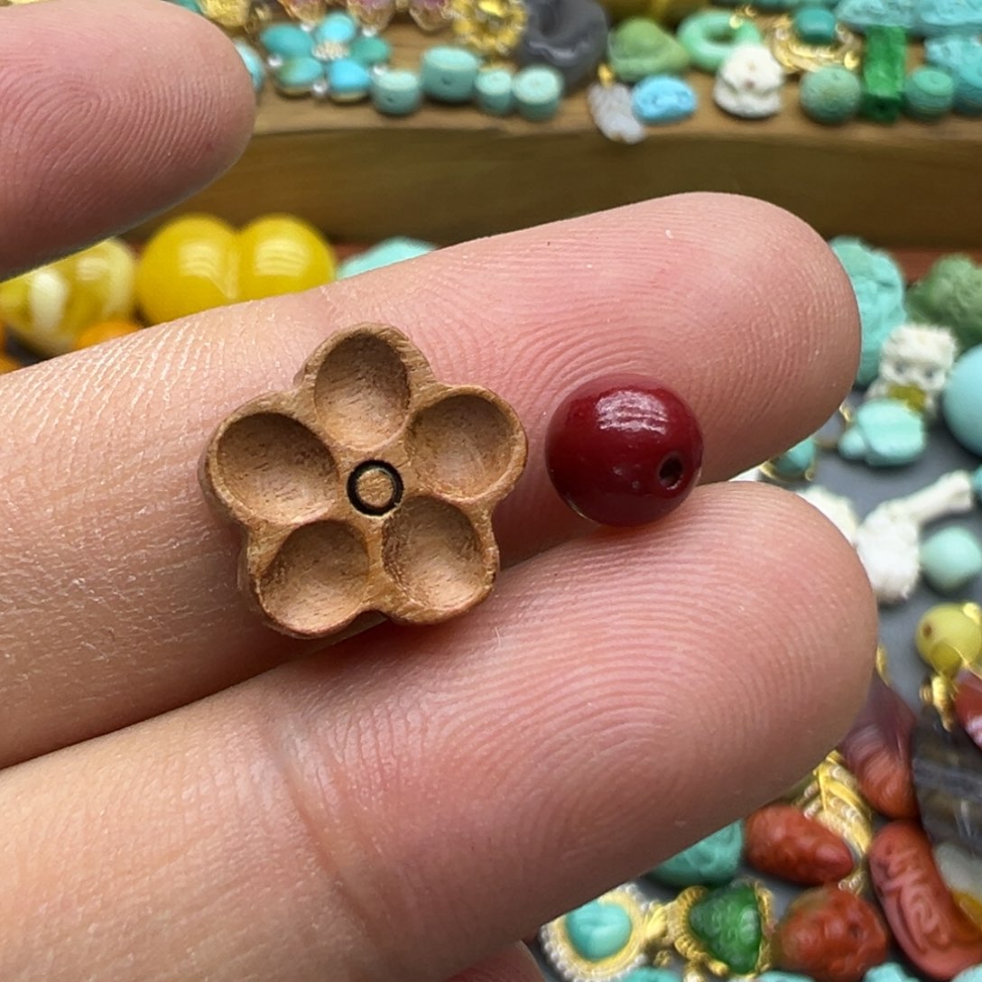 南红玛瑙颈饰未镶嵌