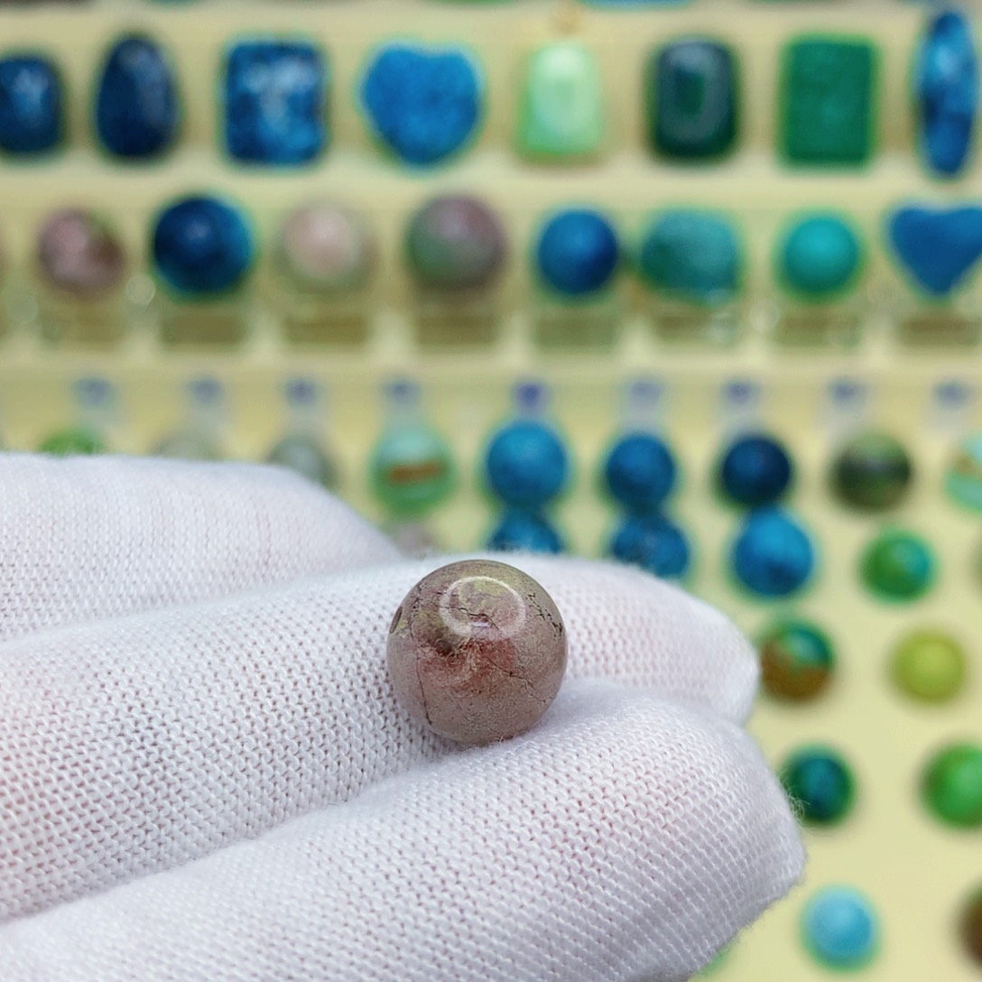 绿松石绿松石未镶嵌