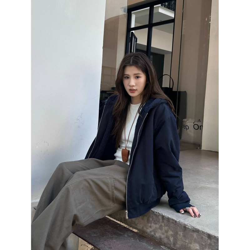 来自b0【飞行夹克外套】秋冬季休闲时尚保暖加绒连帽外套【Q2584】