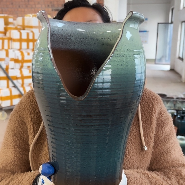 瑕疵高31口20花盆