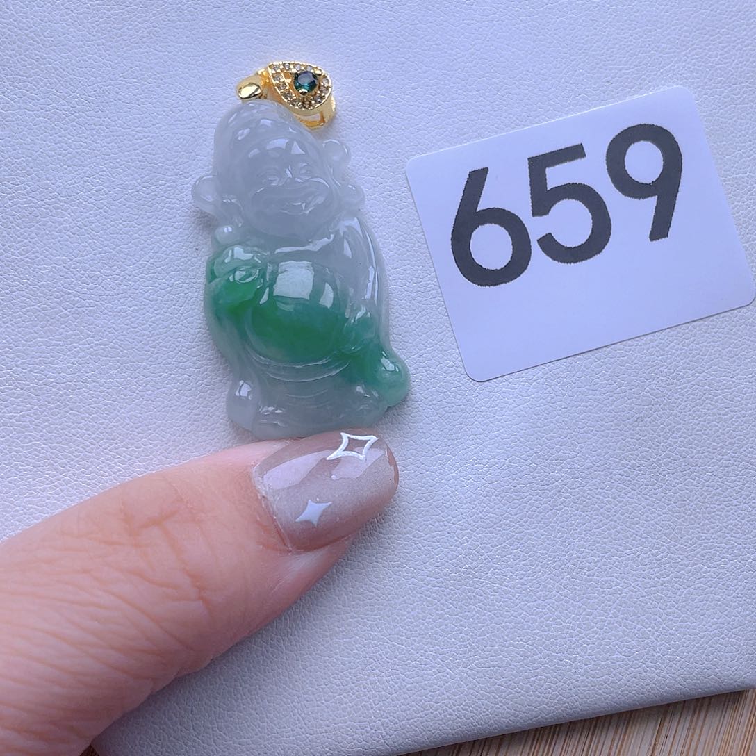翡翠吊坠(赠链)未镶嵌