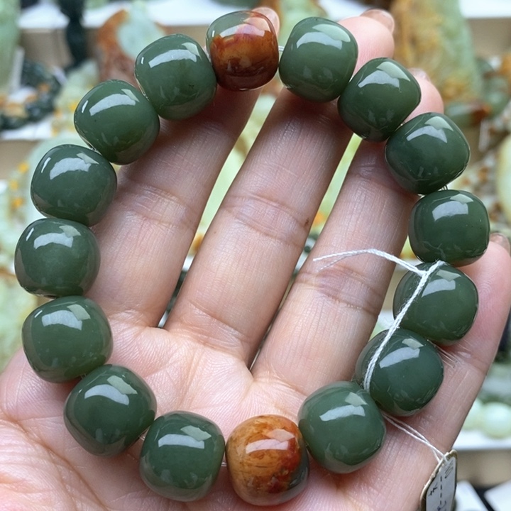 未镶嵌透闪石质玉手串