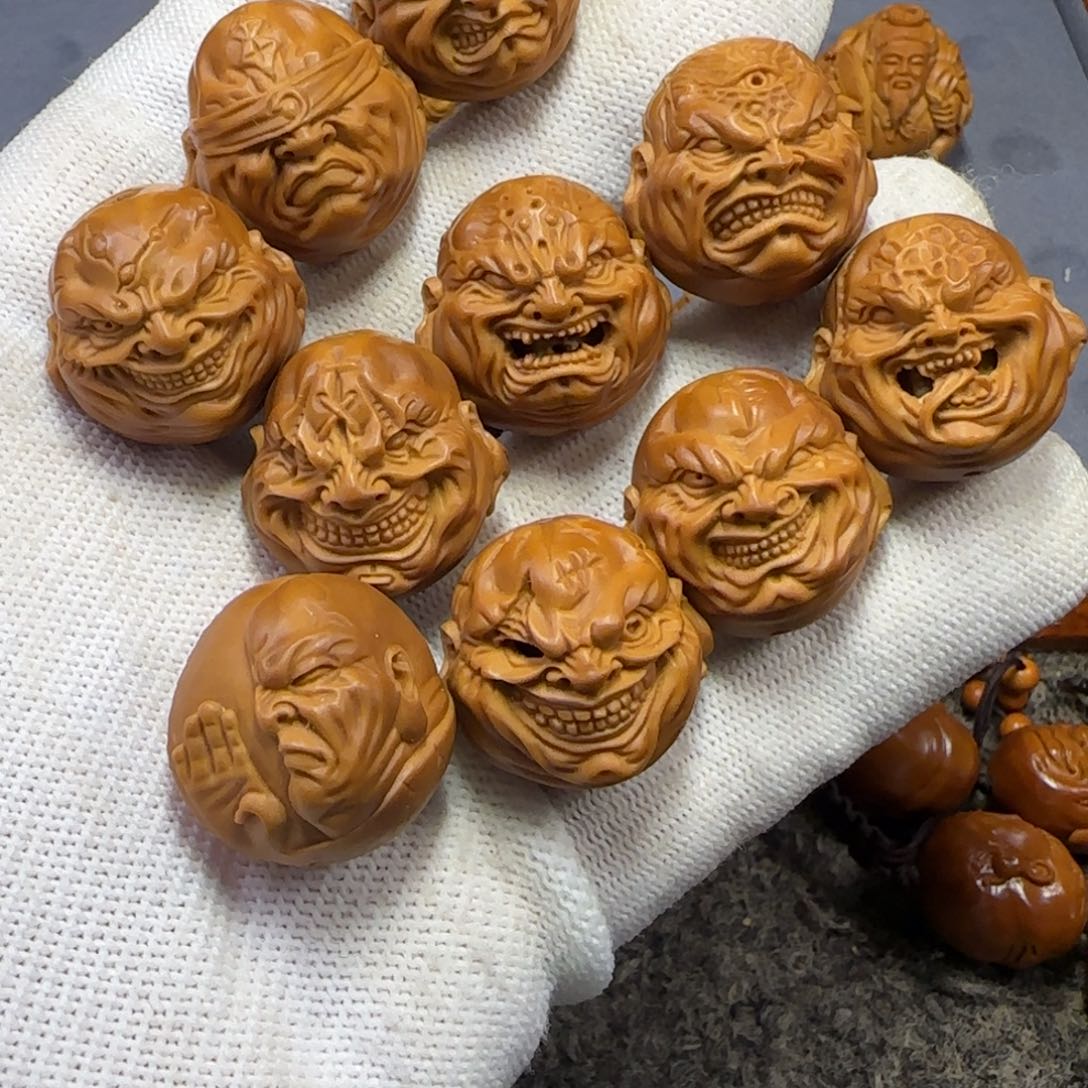 橄榄核吊坠恶僧呀呀