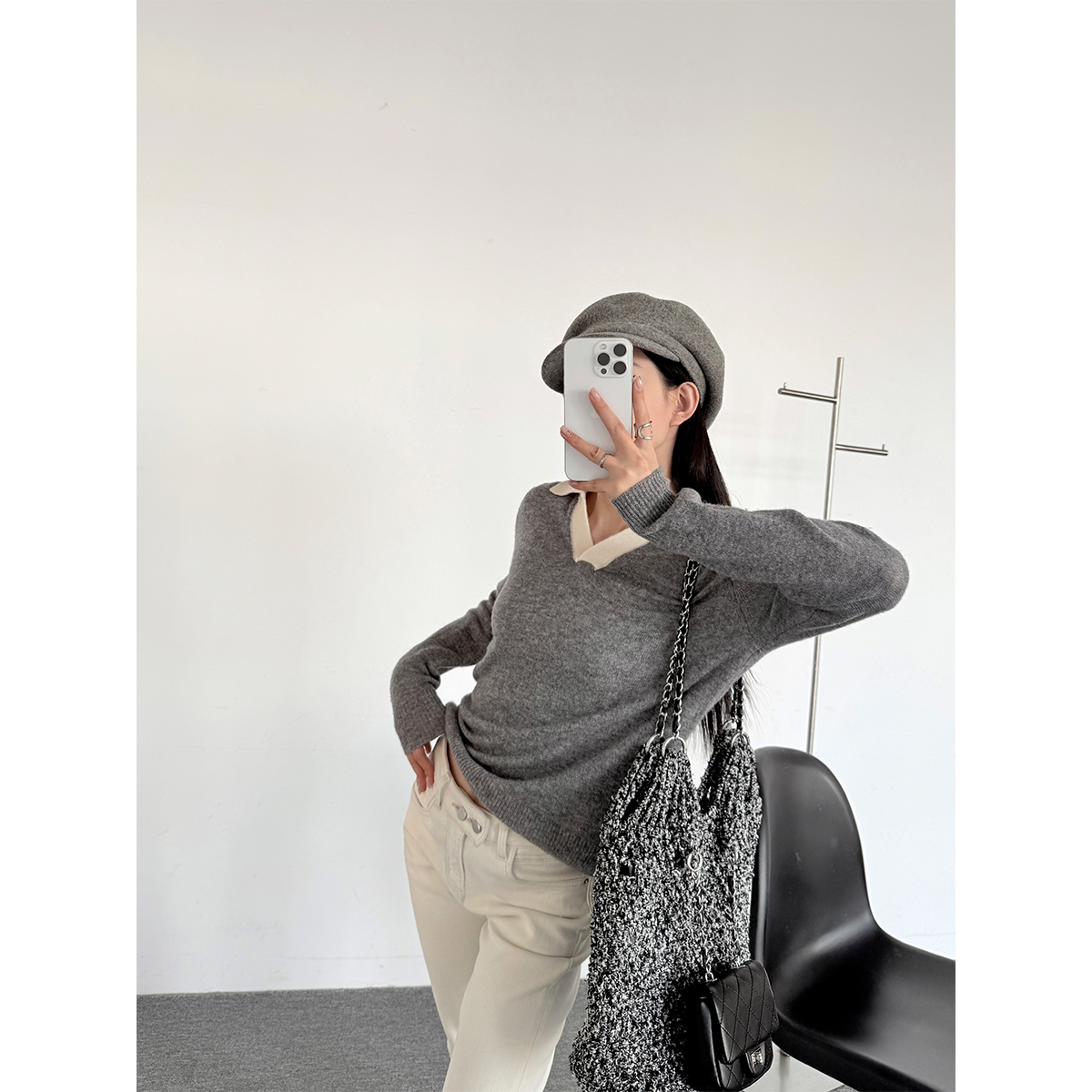 P1225T3525 v领翻领撞色毛衣女设计感减龄款针织上衣08.04抖