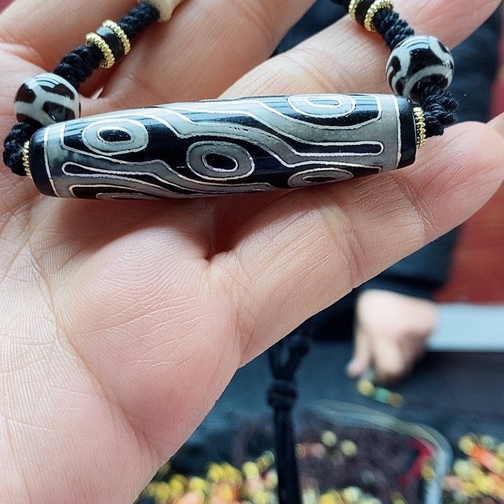 玛瑙/玉髓颈饰合金
