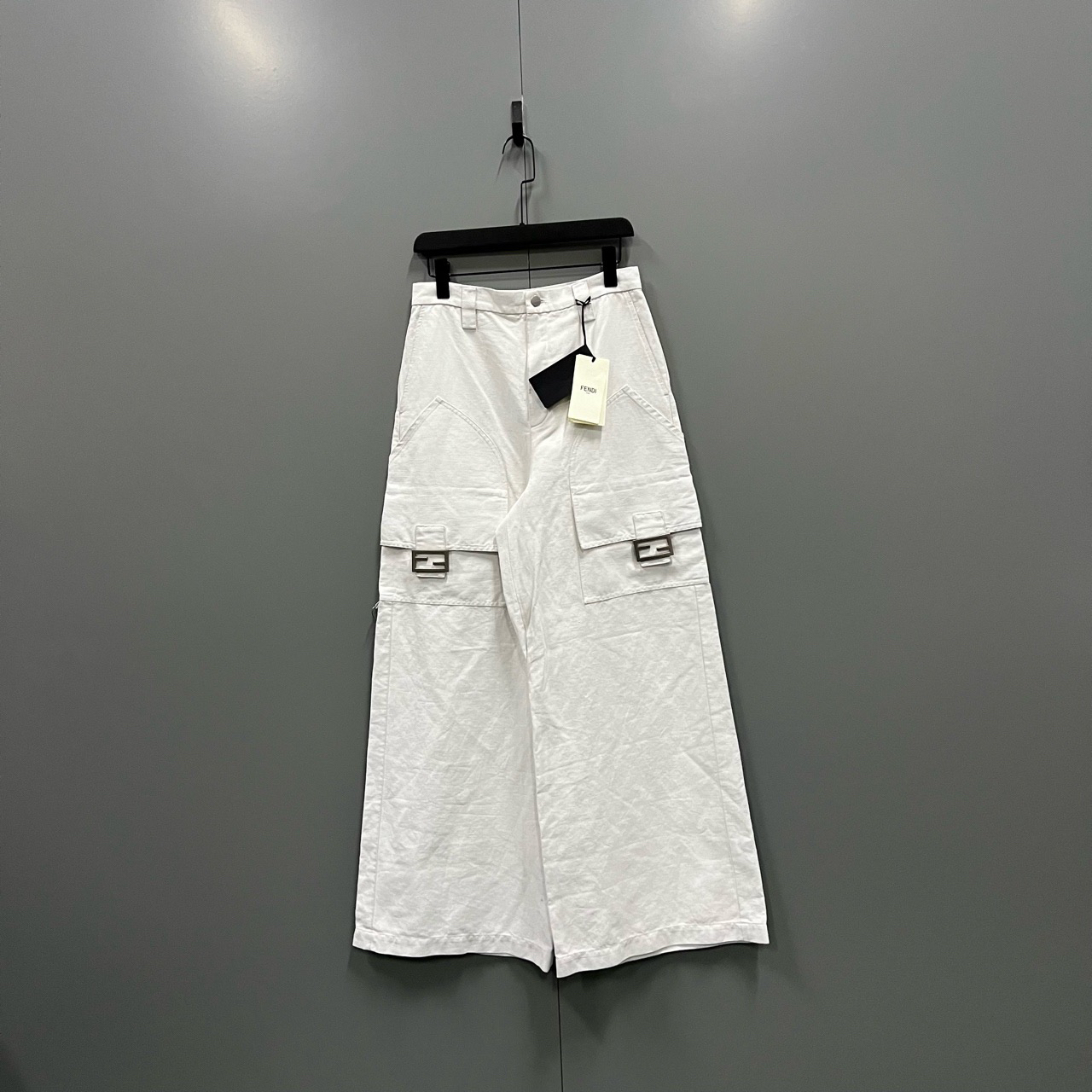 95新 FENDI/芬迪 白色双F锁扣直筒裤 40码/17000/bc008621