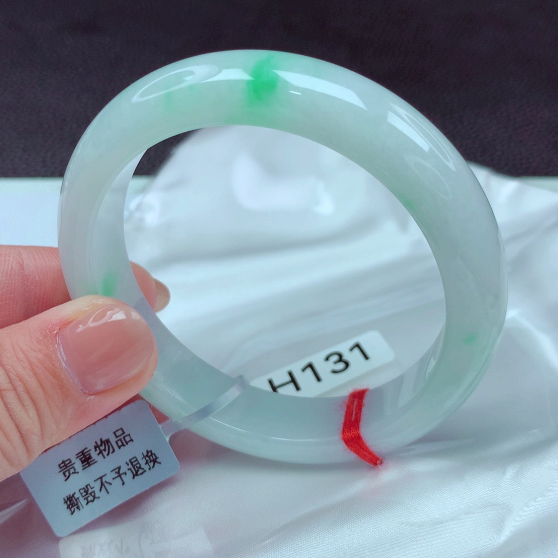 翡翠手镯未镶嵌手镯88