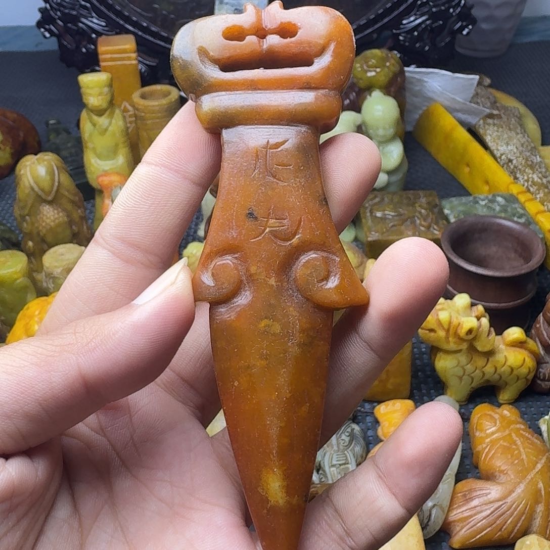 白玉菩提吊坠。。。