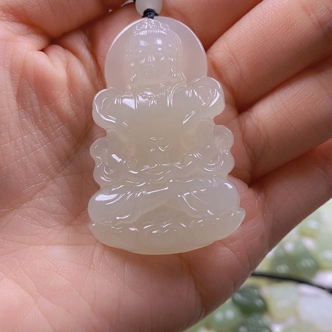 დ***დ和田玉未镶嵌颈饰