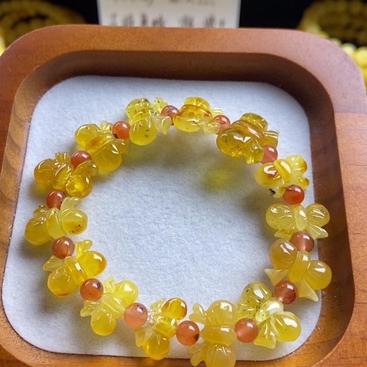 蜜蜡裸石未镶嵌微瑕