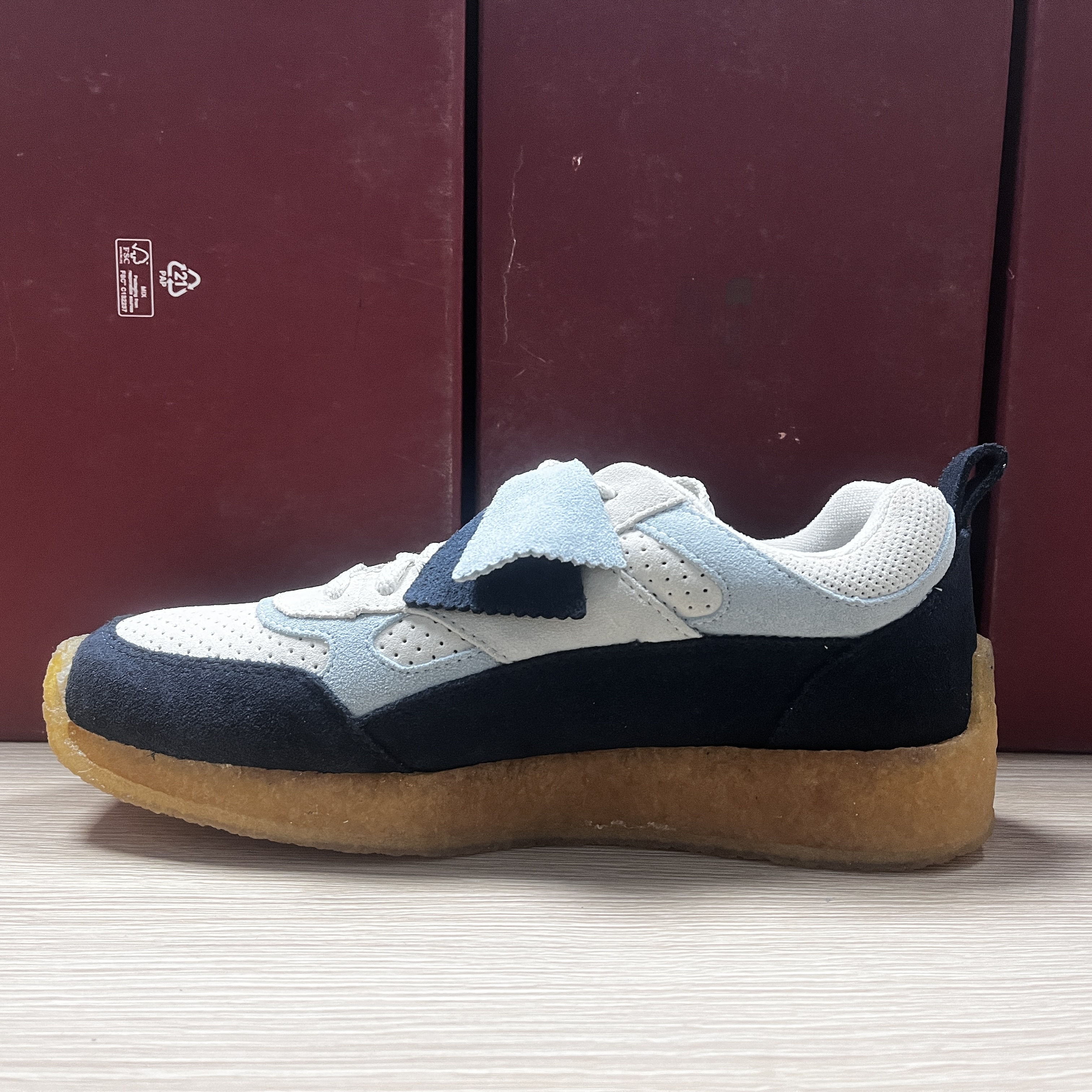 默认微瑕介意勿拍！时尚休闲男女同款联名款厚底运动鞋