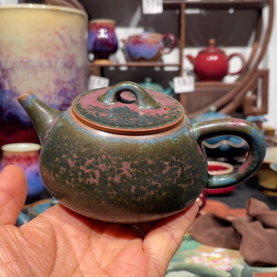 中国很后钧瓷茶器