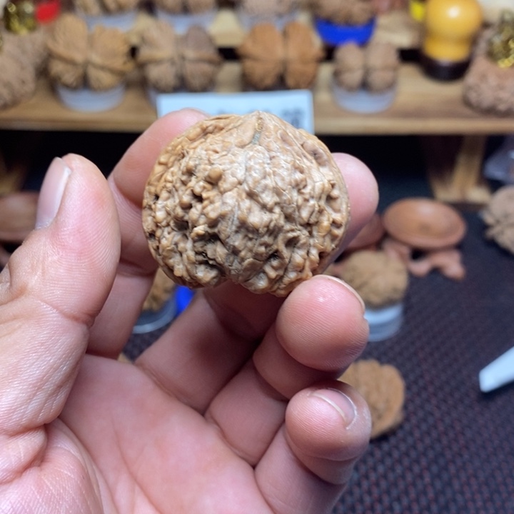 确***儿文玩核桃把件文玩