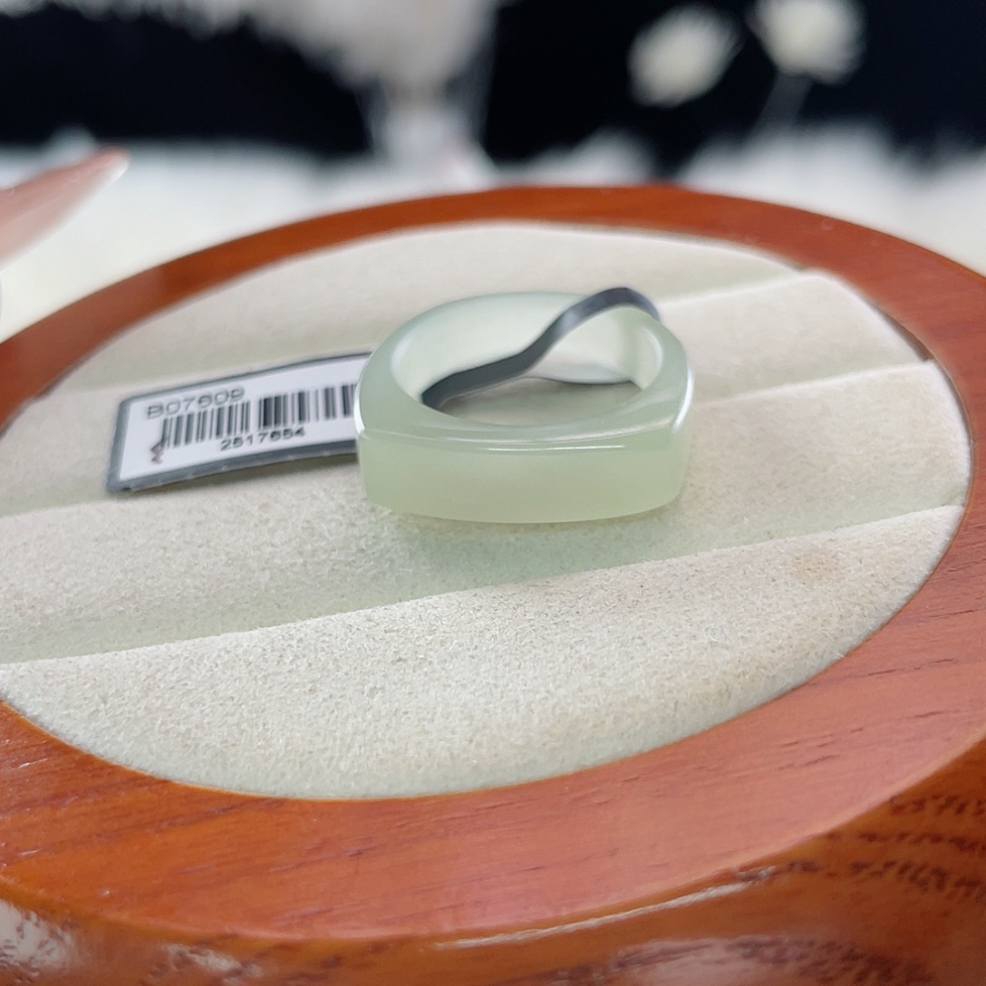 和田玉未镶嵌戒指l16。冰晴马鞍。18.4。不退换